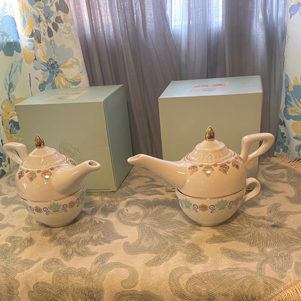 NIB Lenox Disney Aladdin Magic Lamp Tea For One